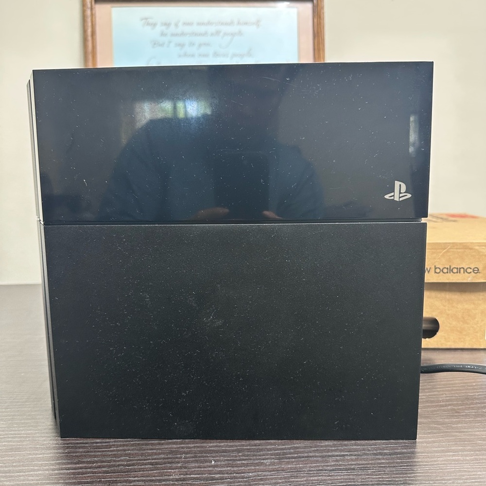 Sony PlayStation Black Console PS4 ( USED in good condition)